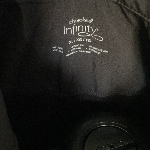 Cherokee Infinity Scrub Top size XL Short Sleeve - Picture 6 of 6